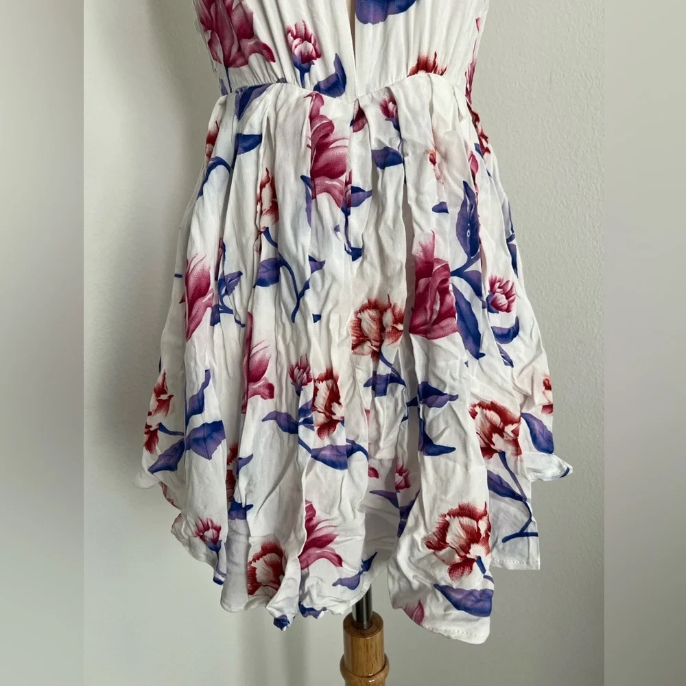 Floral Hawaii Romper/Dress - Picture 9 of 11